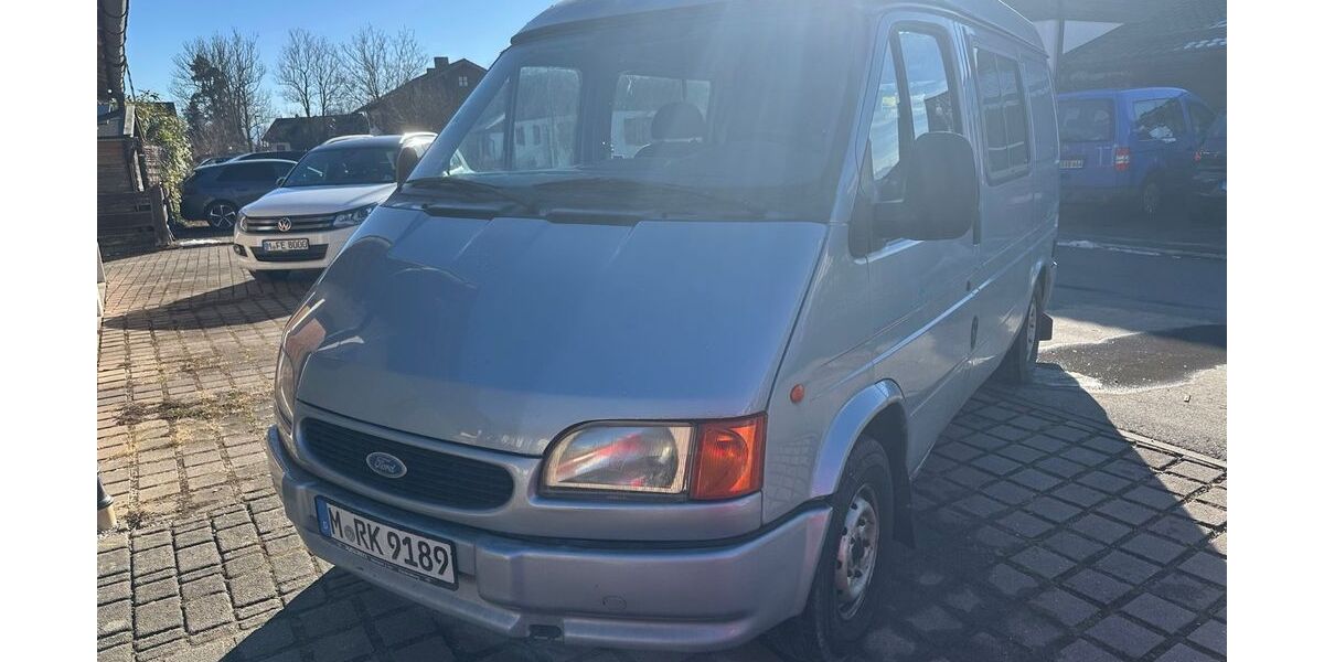 Ford Transit 235.698 km 4.750 &euro; München 81245