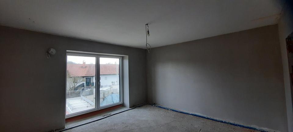Hochparterre Ergoldsbach Langenhettenbach - 4 Zimmer, 130 m&sup2;, 1.530&euro; | Angebot:25124503