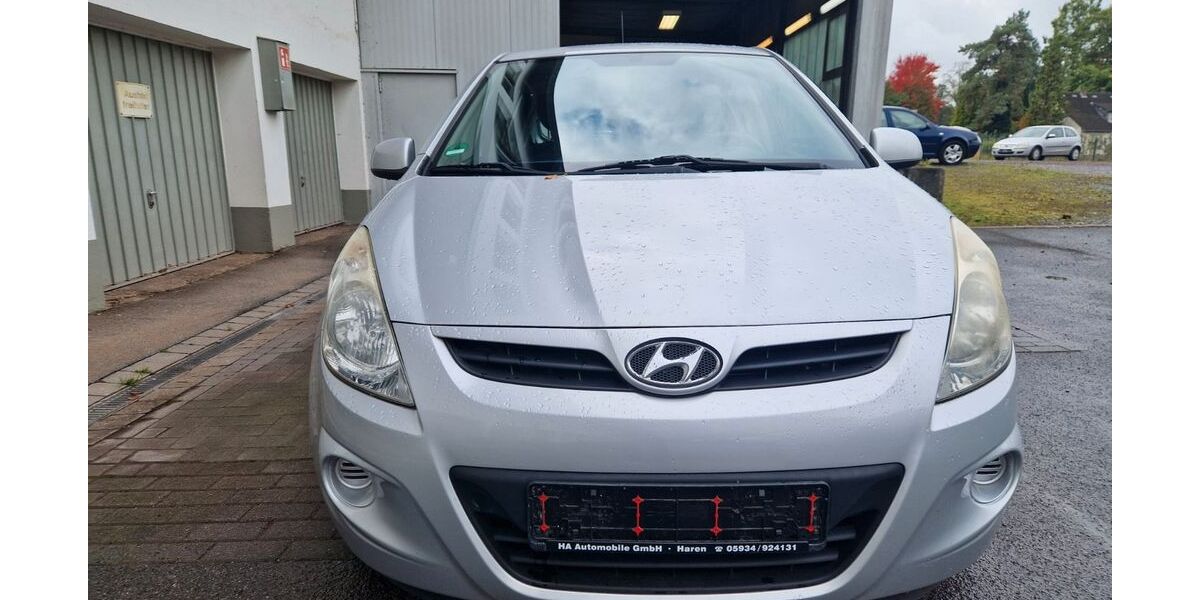 Hyundai i20 111.293 km 3.590 &euro; Münster 48151