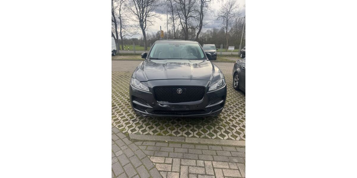 Jaguar F-Pace 195.850 km 6.900 &euro; Hude 27798