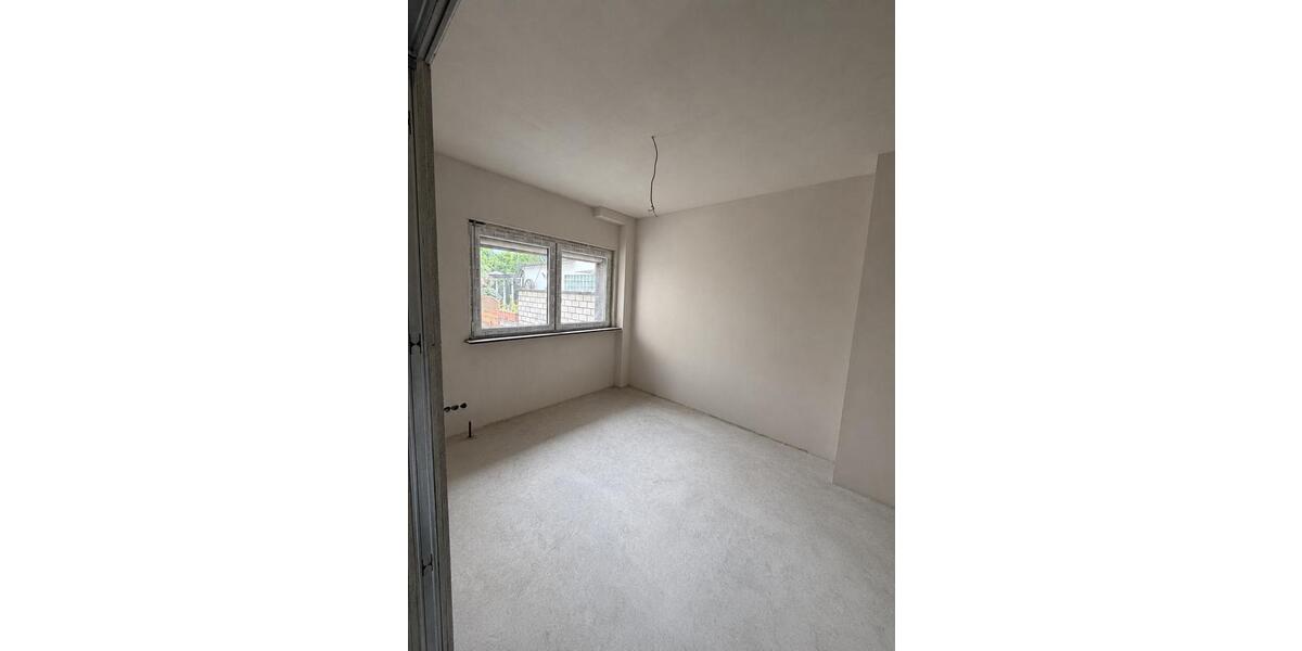 Reihenhaus Wiesbaden Mainz-Kastel - 7 Zimmer, 130 m&sup2;, 3.290&euro; | Angebot:26591386