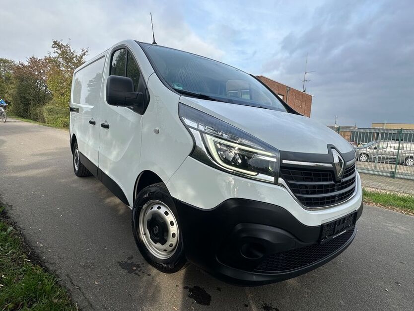 Renault Trafic 208.441 km 10.599 € Mönchengladbach 41169