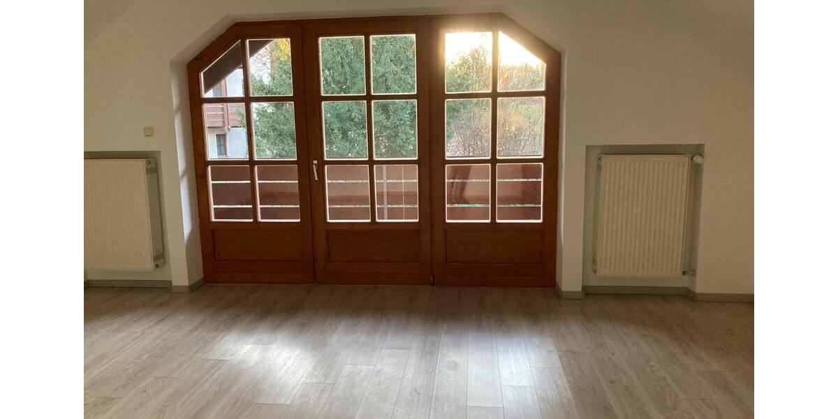 Dachgeschoßwohnung Deggendorf - 2 Zimmer, 63 m&sup2;, 195.000&euro; | Angebot:25788424