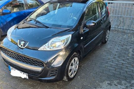 Peugeot 107 121.068 km 2.200 &euro; MESCHEDE 59872