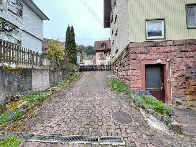 Etagenwohnung Höfen an der Enz - 3 Zimmer, 80 m&sup2;, 79.000&euro; | Angebot:26273998