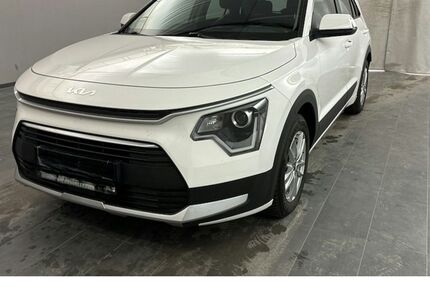 Kia Niro 38.133 km 24.900 &euro; Berlin 12359