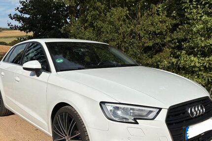 Audi A3 215.500 km 12.999 € Brakel 33034