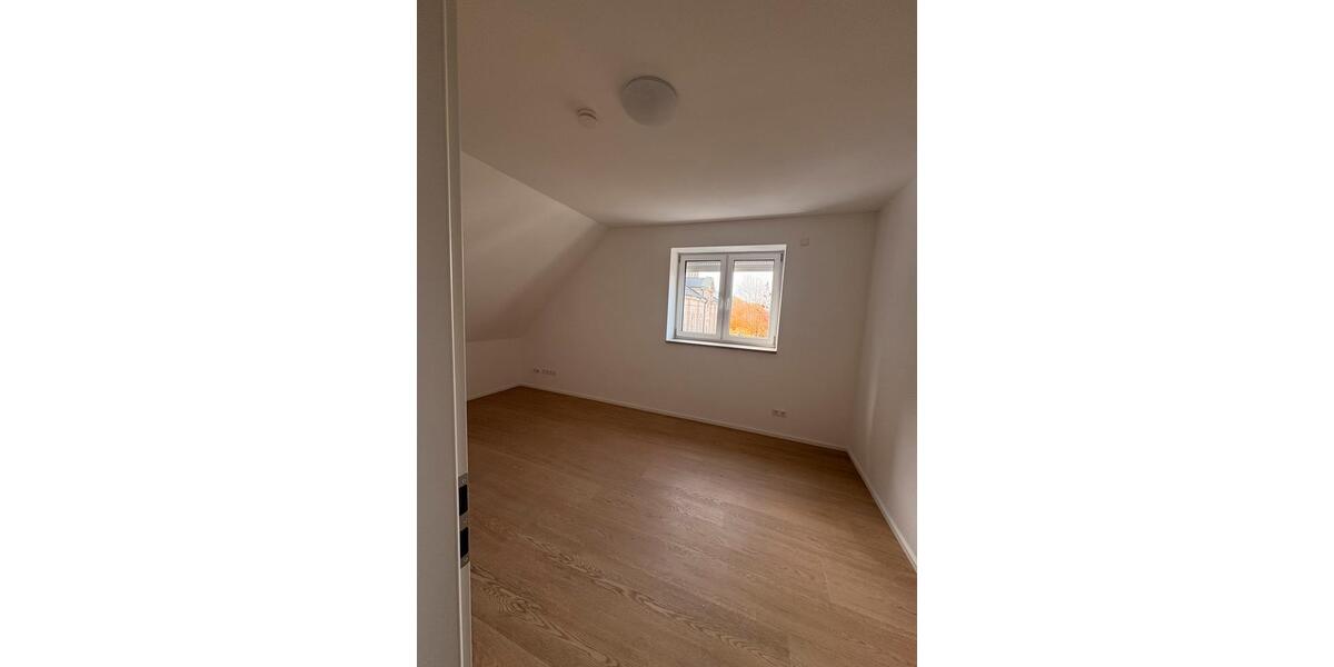 Etagenwohnung Lauchheim - 4 Zimmer, 104 m&sup2;, 1.300&euro; | Angebot:26634511