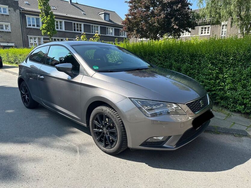 Seat Leon 151.000 km 7.999 € Essen 45149