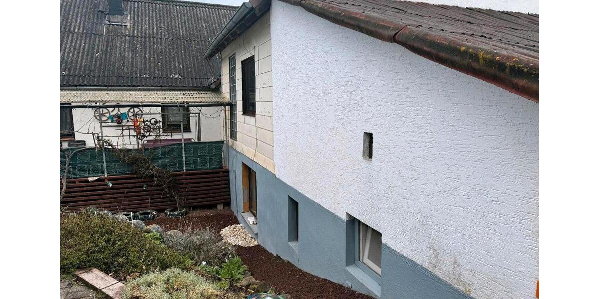 Einfamilienhaus Mehren - 8 Zimmer, 110 m&sup2;, 250.000&euro; | Angebot:25915413
