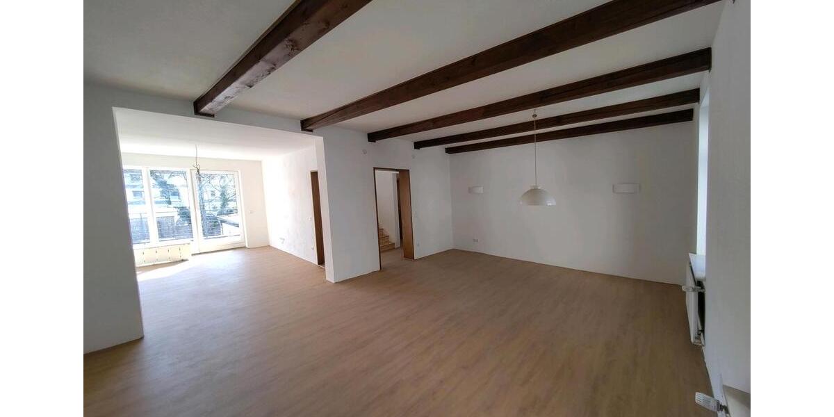 Villa Bonn Beuel-Mitte - 10 Zimmer, 350 m&sup2;, 5.350&euro; | Angebot:25967731