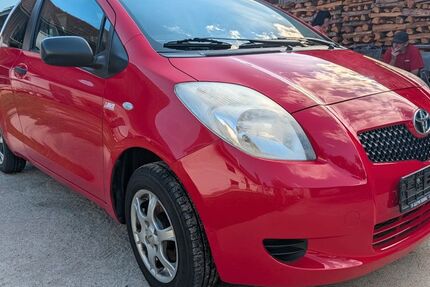 Toyota Yaris 136.710 km 999 &euro; Thyrnau 94136