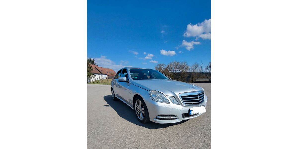 Mercedes-Benz 220 147.546 km 8.000 &euro; Nüdlingen 97720