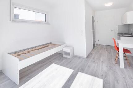 Möbliertes Apartment zur Zwischenmiete – Erdgeschoss + Balkon 1 zimmer