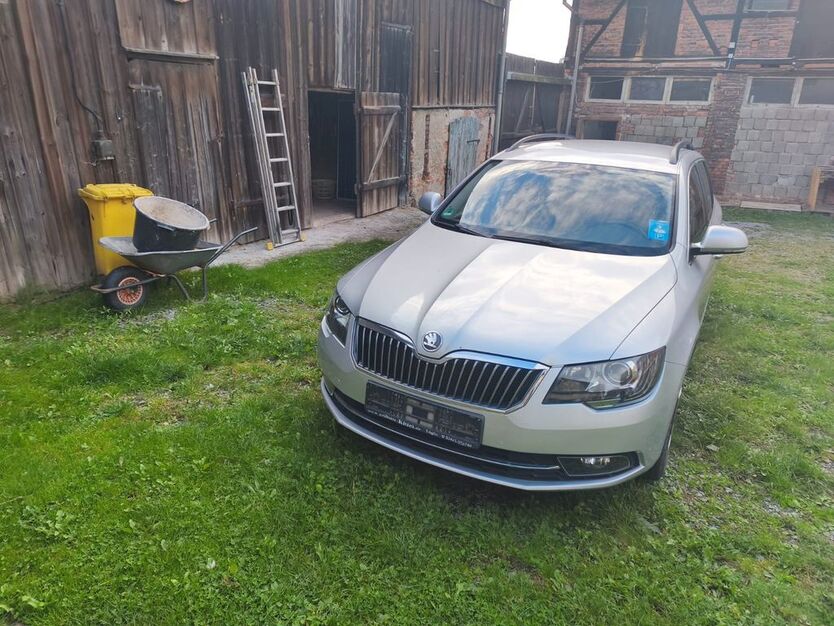 Skoda Superb 227.000 km 6.700 € Waldkirchen 08485