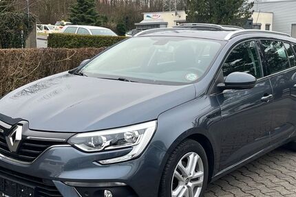 Renault Megane 67.911 km 12.500 &euro; Arnsberg 59757