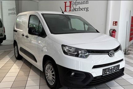 Toyota Proace City 69.050 km 12.990 &euro; Siegburg 53721