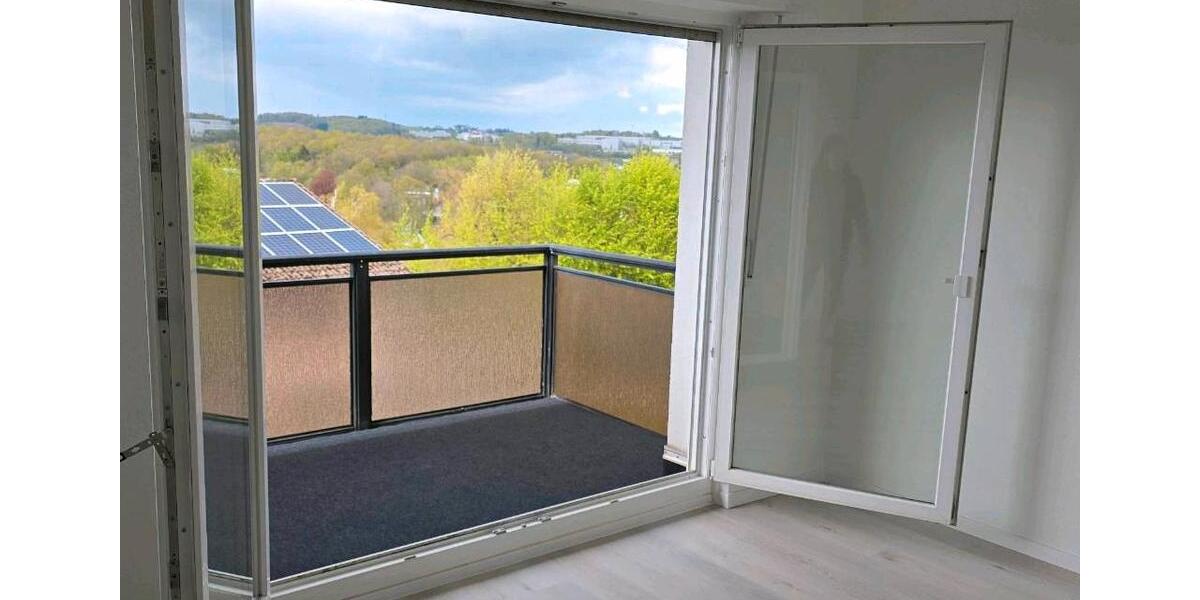 Doppelhaushälfte Lüdenscheid - 5 Zimmer, 135 m&sup2;, 1.479&euro; | Angebot:26234308