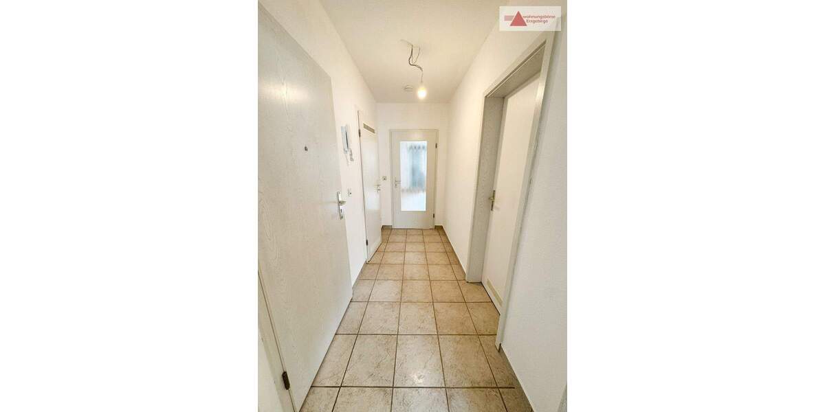 Etagenwohnung Aue - 2 Zimmer, 64 m&sup2;, 387&euro; | Angebot:25631485