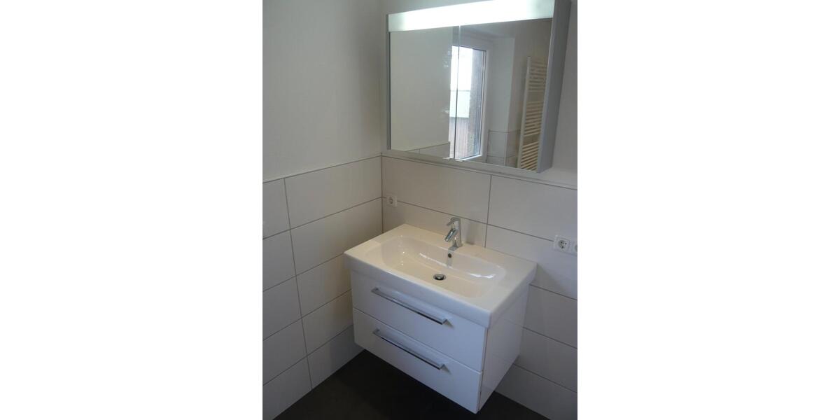 Einfamilienhaus Prosselsheim - 6 Zimmer, 98 m&sup2;, 1.000&euro; | Angebot:25419692