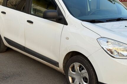 Dacia Lodgy 249.500 km 2.990 &euro; Salzgitter 38229