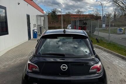 Opel Adam 75.600 km 9.700 &euro; Hamburg 22307