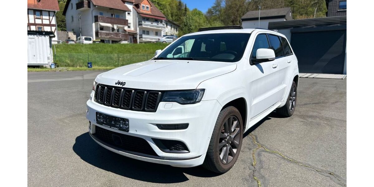 Jeep Grand Cherokee 168.000 km 17.900 &euro; Haiger 35708