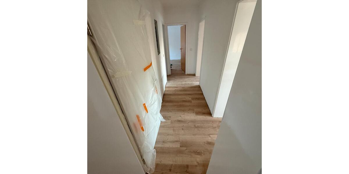 Erstbezug nach Kernsanierung: 4-Zimmer Ergeschosswohnung 4 zimmer