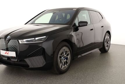 BMW iX 18.131 km 44.880 &euro; Berlin 12103