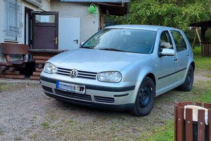 VW Golf 184.000 km 2.500 &euro; Heusweiler 66265