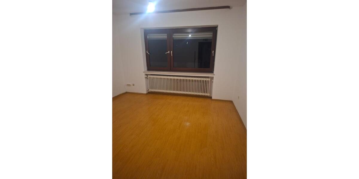 Doppelhaushälfte Völklingen - 4 Zimmer, 90 m&sup2;, 85.000&euro; | Angebot:25636890