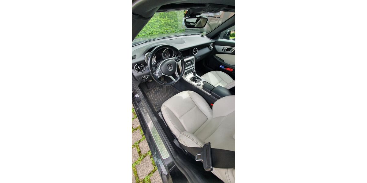 Mercedes-Benz SLK 200 104.500 km 16.300 &euro; Grafrath 82284