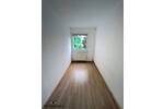 ++ schöne & günstige 3-Raum-Wohnung - großer Balkon mit Ausblick ins Grüne ++