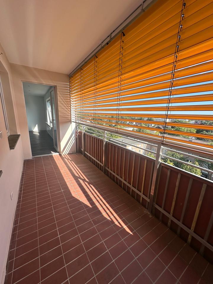 Kernsanierte 4 Zimmer Wohnung 105 m2 in Erkrath- Unterfeldhaus