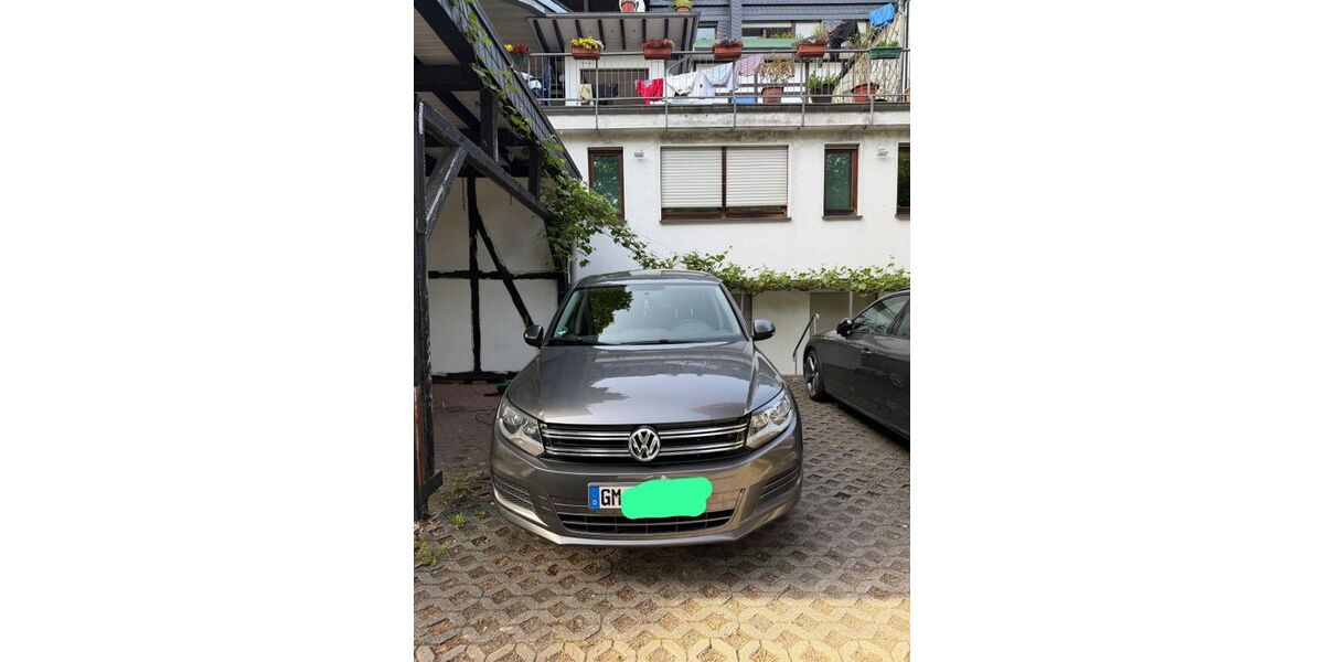 VW Tiguan 189.000 km 10.300 &euro; Gummersbach 51647
