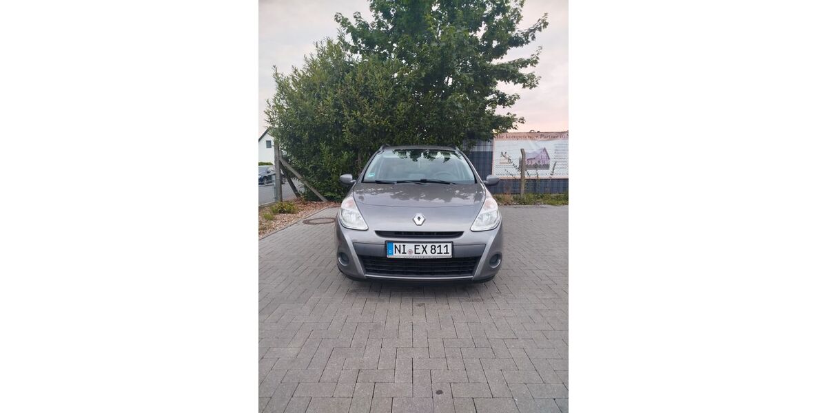 Renault Clio 198.000 km 2.900 &euro; Stolzenau 31592