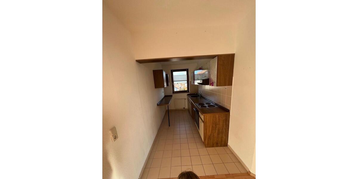 Dachgeschoßwohnung Teutschenthal - 2 Zimmer, 54 m&sup2;, 400&euro; | Angebot:24663636