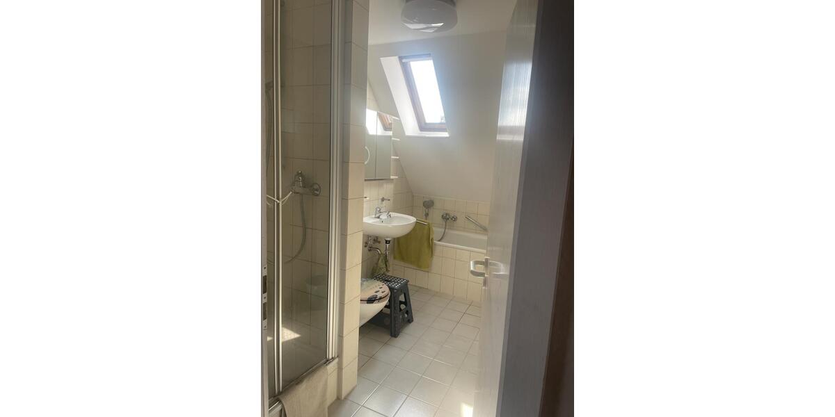 Dachgeschoßwohnung Nürnberg Holzheim - 2 Zimmer, 67 m&sup2;, 737&euro; | Angebot:26410373