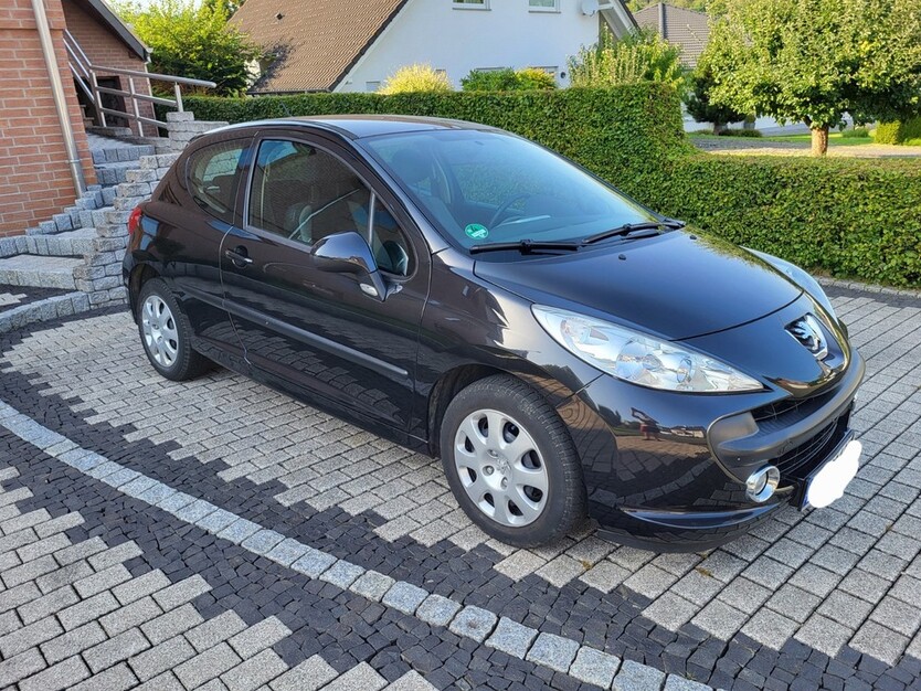 Peugeot 207 110.000 km 2.050 € Wilnsdorf 57234