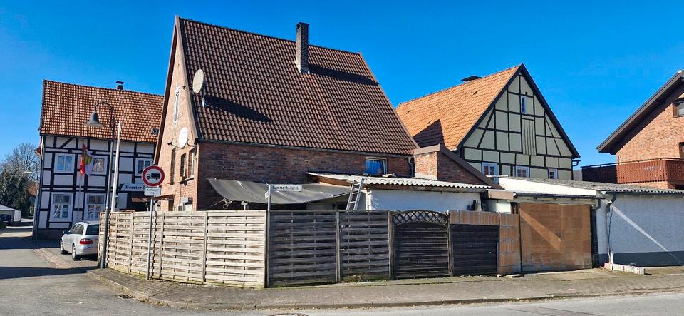 Einfamilienhaus Bad Driburg - 7 Zimmer, 209 m&sup2;, 100.000&euro; | Angebot:25360731