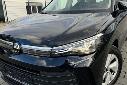 VW Tiguan 18.000 km 31.980 &euro; Holzgerlingen 71088