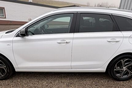 Hyundai i30 65.600 km 14.000 &euro; Utscheid 54675
