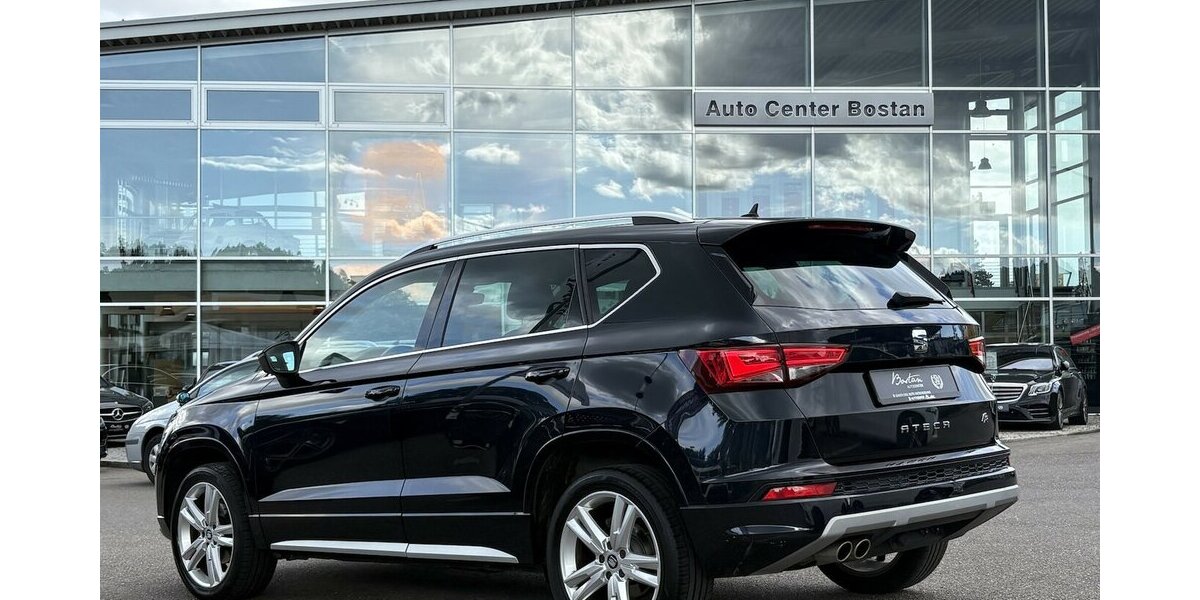 Seat Ateca FR KAMERA/NAVI/CARPLAY/KEYLESS/SHZ/AHK/DSG 113.916 km 16.900 &euro; Villingen-Schwenningen 78054