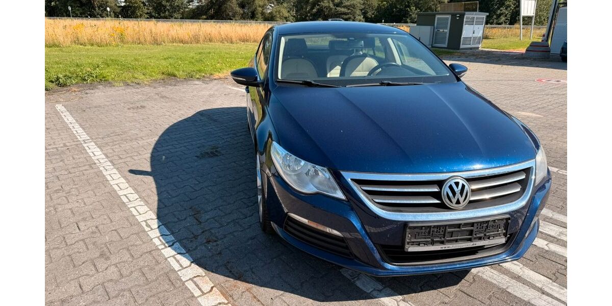 VW Passat 121.343 km 7.000 &euro; Heede 26892