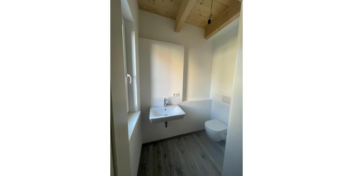 Einfamilienhaus Breuna - 4 Zimmer, 87 m&sup2;, 1.100&euro; | Angebot:25378183