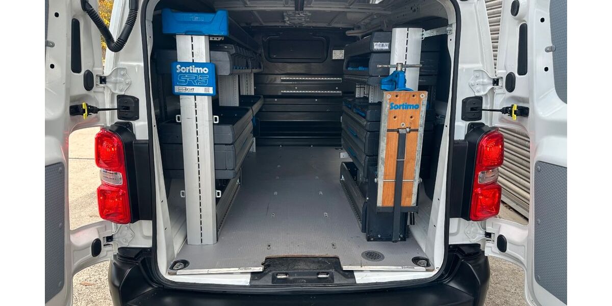 Opel Vivaro 93.172 km 17.200 &euro; Sindelfingen 71065