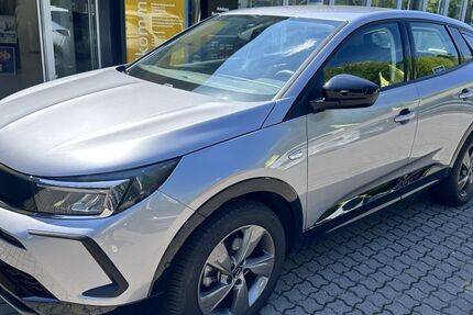 Opel Grandland (X) 25.100 km 25.760 &euro; Espelkamp 32339