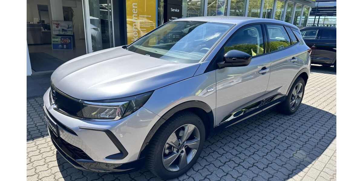 Opel Grandland (X) 25.100 km 25.760 &euro; Espelkamp 32339
