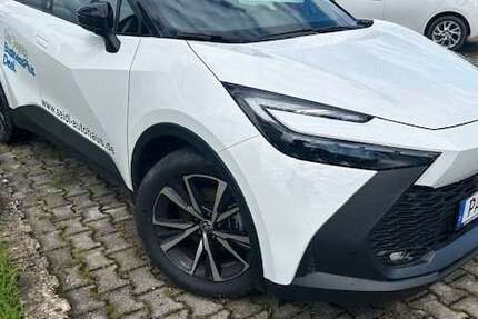 Toyota C-HR 4.000 km 29.900 &euro; Witzmannsberg 94104
