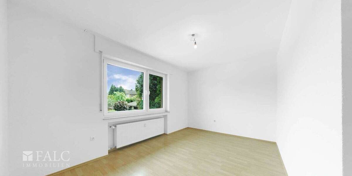 Mehrfamilienhaus, Wohnhaus Bedburg Kaster - 6 Zimmer, 151 m&sup2;, 340.000&euro; | Angebot:26910397